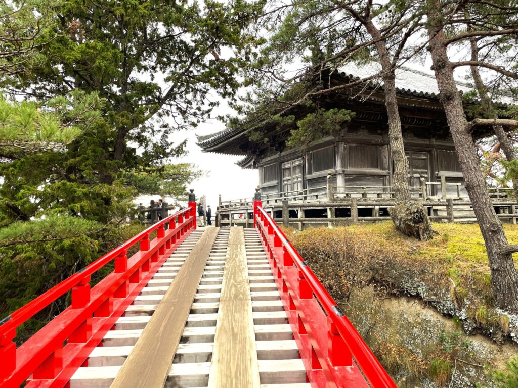 瑞巌寺五大堂の透かし橋