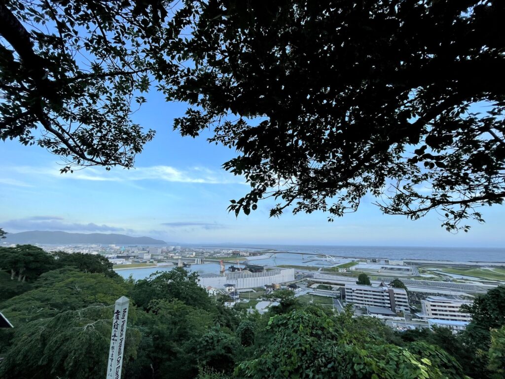 石巻の日和山から見る北上川