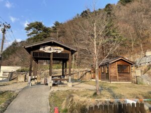 鳴子温泉の無料湯めぐり駐車場の足湯